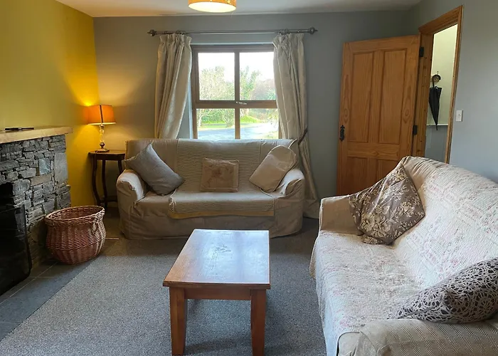 Mountain Farm On Farm In Village Centre Леттерфрак