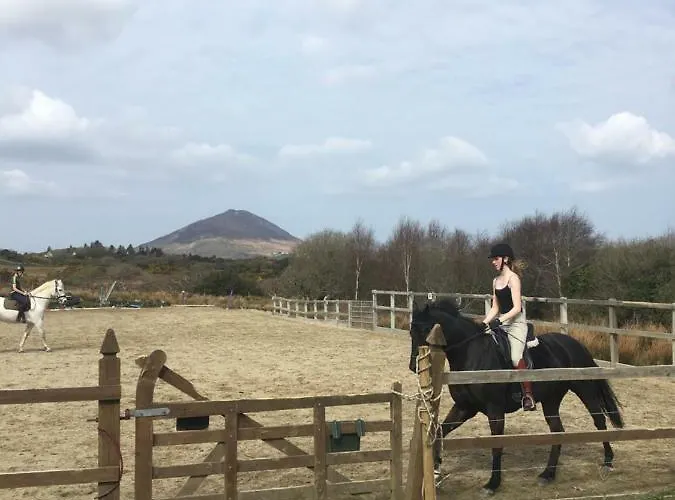 Вилла Mountain Farm On Farm In Village Centre *