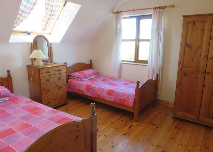 Вилла Mountain Farm On Farm In Village Centre